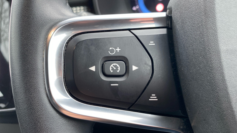 Volvo Xc40 170kW Recharge Plus 69kWh 5dr Auto Electric Estate